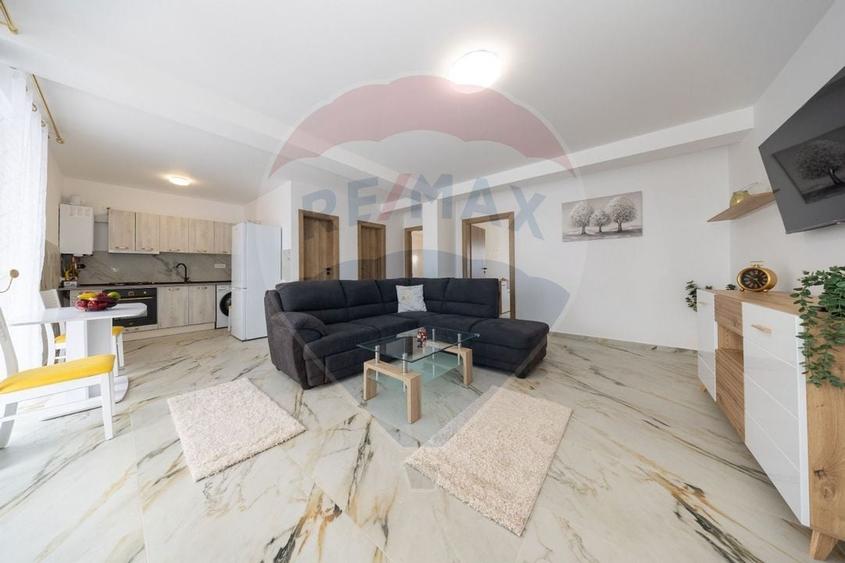 Casa cu 9 camere, teren 501 mp,  Harman! - 6