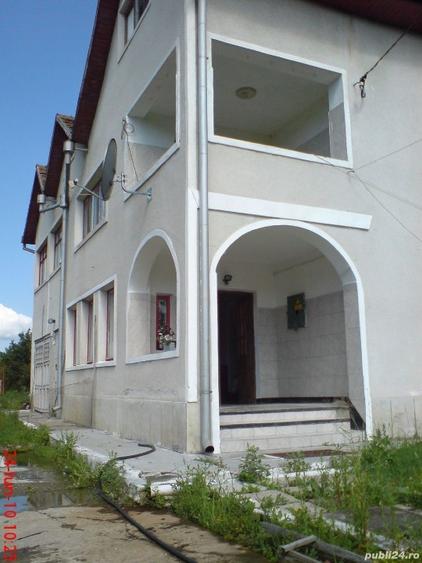 vanzare casa si teren - 1