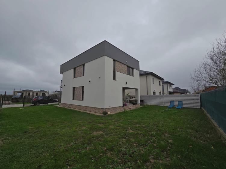 Casa Individuala cu 4 Camere / 2 Bai / Teren 325 mp - 4