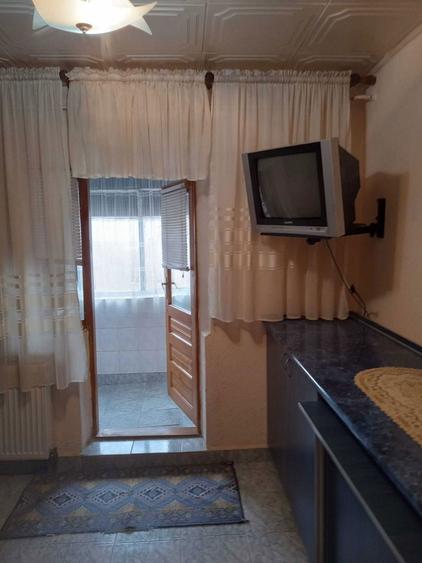 Inchiriez apartament 2 camere, Sarari, 330 euro - 7
