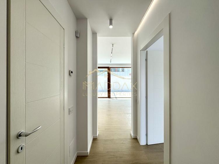 Vila cu 6 camere *575mp* / 12 locuri parcare // Pipera- Iancu Nicolae - 58