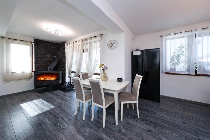 Casă Individuală Modernă de Vânzare | Sânpetru, Brașov - 7