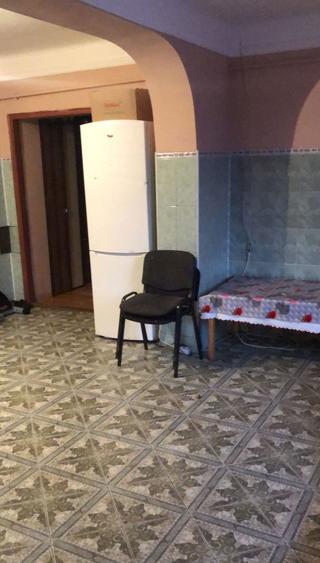 Vand casa cu 3 camera urgent - 7