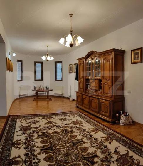 Inchiriez vila superba cu 6 camere - 15