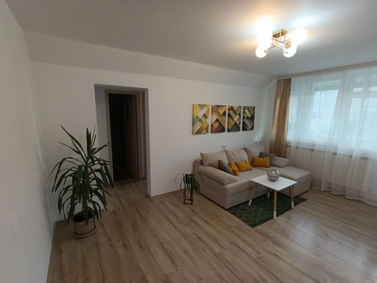 Inchiriez apartament cu 2 camere mobilat si utilat in Tiglina1 etaj 3--- 1500 ron/luna pret fix. - 1