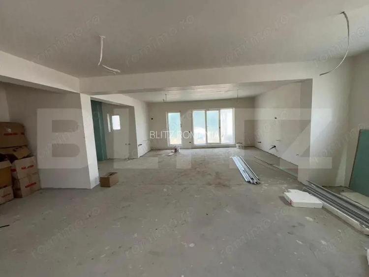 Spa?iu de inchiriat, 80 mp utili, parter, zona Micro 11 Spa?iu de inchiriat, 80 mp utili, parter, zona Micro 11