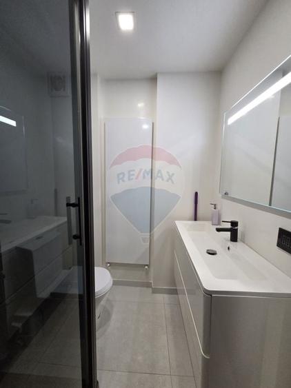 Apartament cu 3 camere etajul 1, zona Poienita - 14