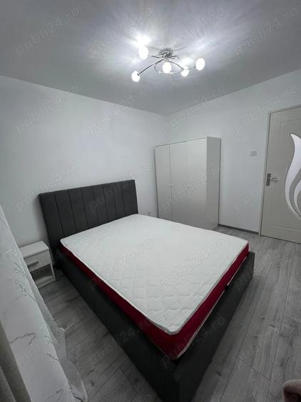 Inchiriez apartament cu 3 camere decomandat - 2