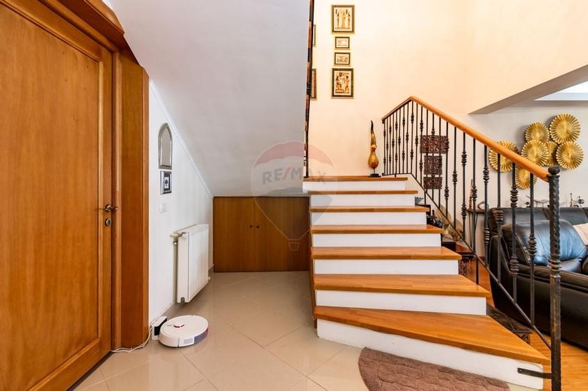 Casă / Vilă de vanzare in Corbeanca, str. Laguna albastra, langa lac - 10