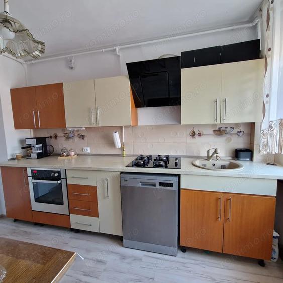 Vand apartament cu 4 camere - 7