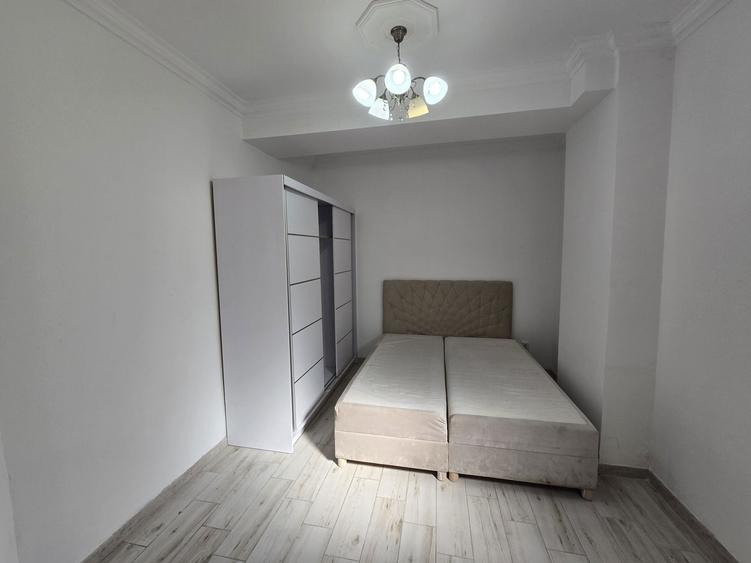 De vanzare apartament 2 camere - 6