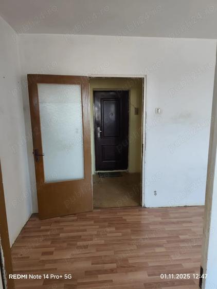 Garsoniera 200m metrou GORJULUI [necesita renovare] - 2