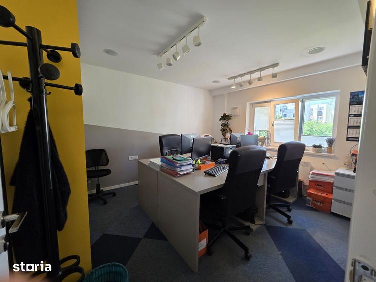 Apartament cu 3 camere în Centrul Civic