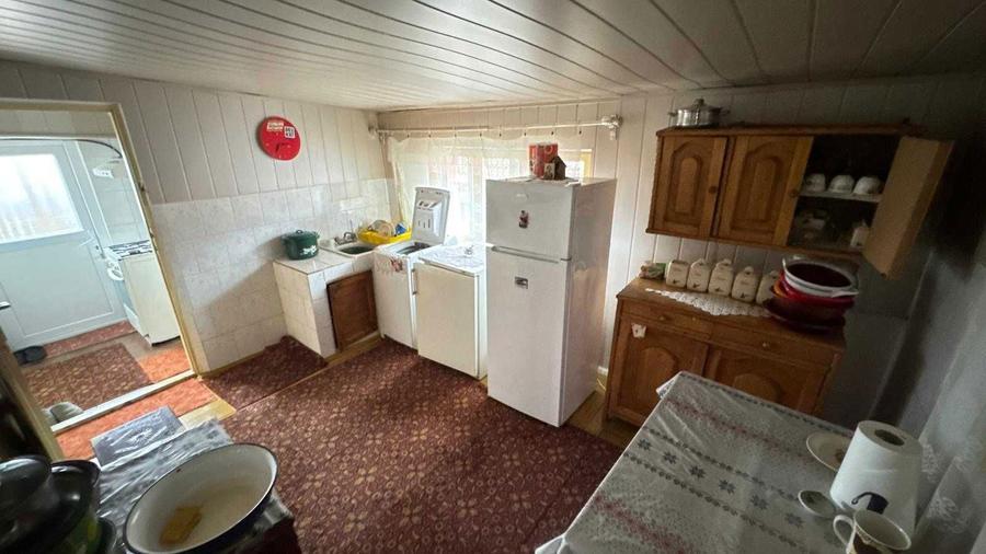 Vand casa batraneasca(locuibila) - sat Potoceni , com Maracineni - Buzau - 1