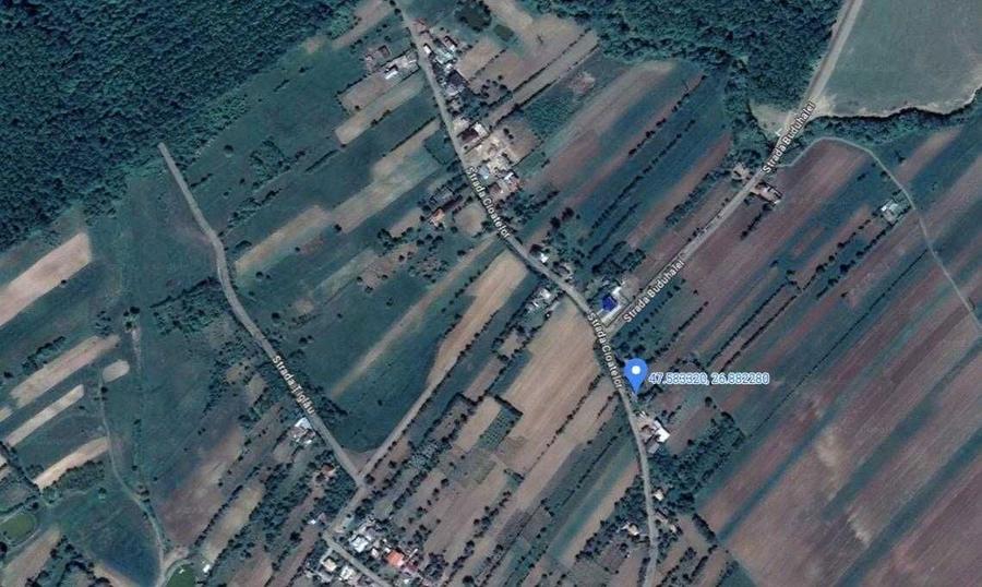 Vand teren intravilan Flamanzi , Botosani de 1725 m2 si casa batraneasca. - 3