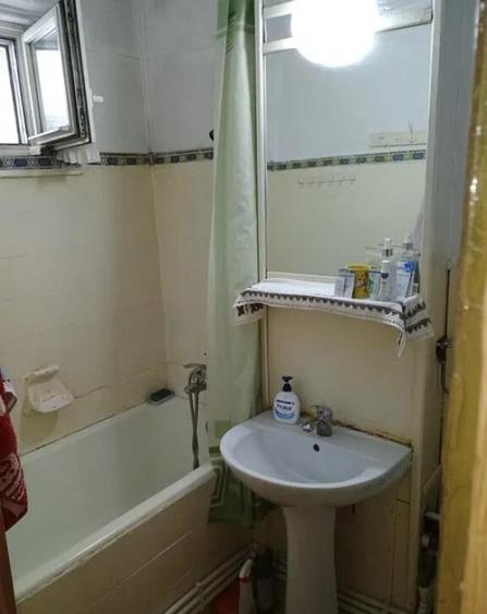 Apartament cu 3 Camere Decomandate - Etaj 1 - Zona George Enescu - 1