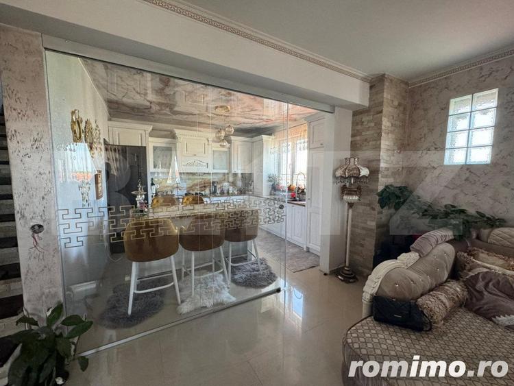 Penthouse ,4 camere , 177 mp , zona centrala ,Radauti - 4