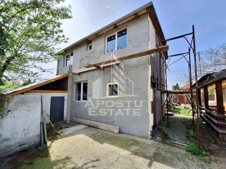 Casa “la gri” cu gradina, zona Calea Aurel Vlaicu - Bujac - 1