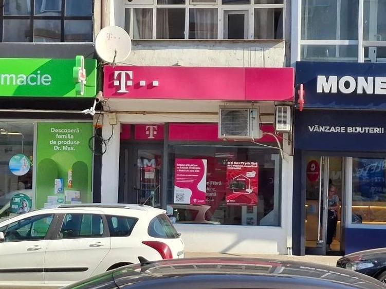 Spațiu comercial, de 50 mp, în Fetești-Gară