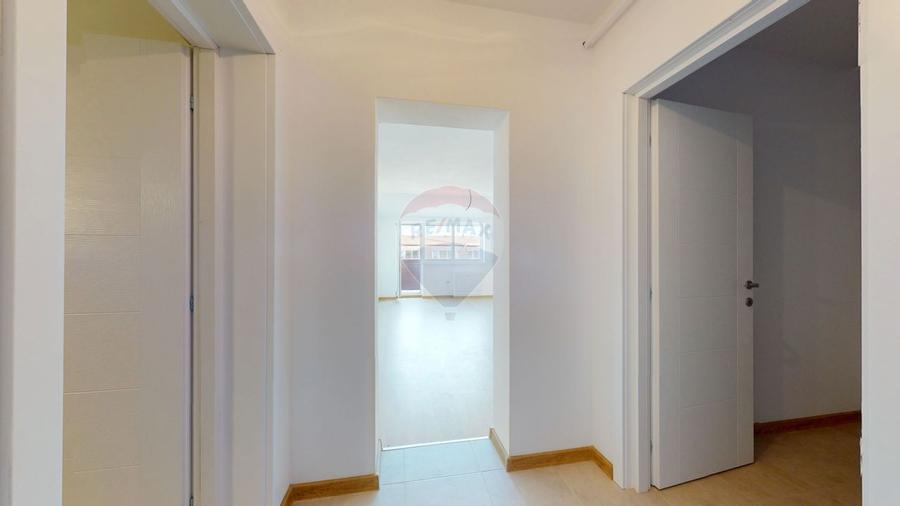 Apartament cu 2 camere semidecomandat în Sânpetru