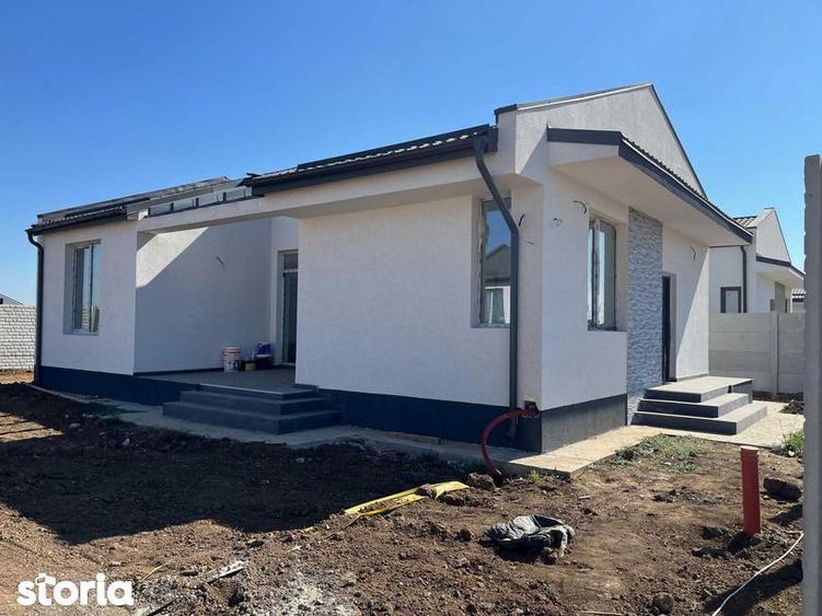 Complex de case Comuna Berceni-str Miorita - 6