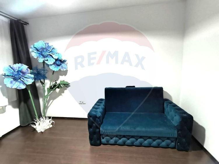 Apartament cu 3 camere de inchiriat in zona Km 5 - 2