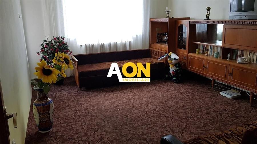 Apartament 3 camere decomandat ultracentral - 1