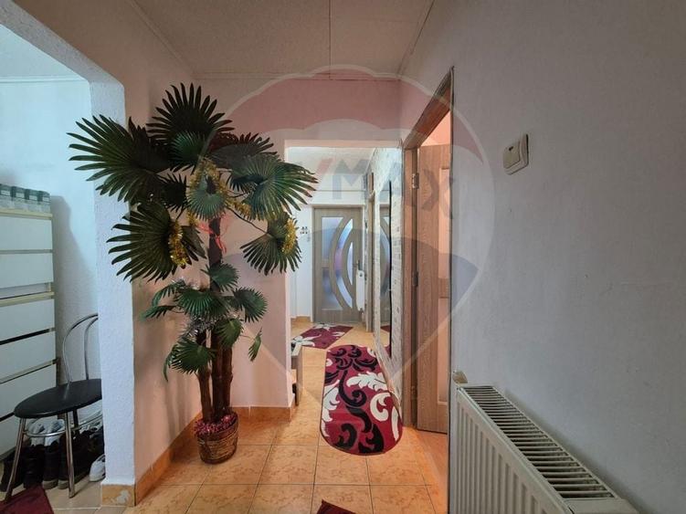 Apartament 3 camere decomandat de vanzare in Moinesti Select - 2