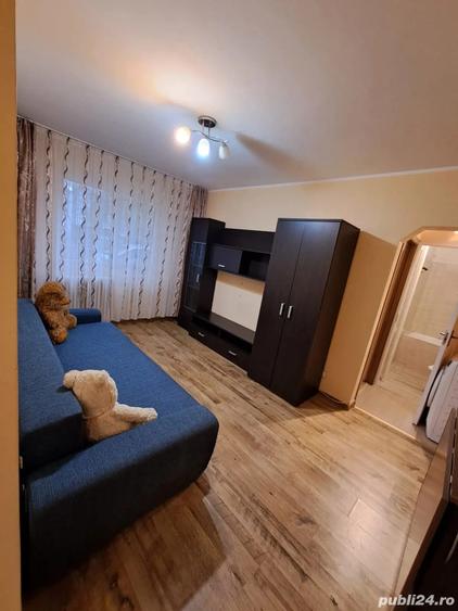 Vand apartament 2 camere Scoala 7 Botosani - 2