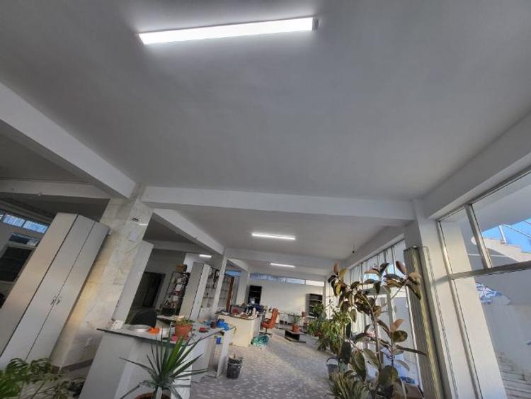 Inchiriez spatiu demisol - 2