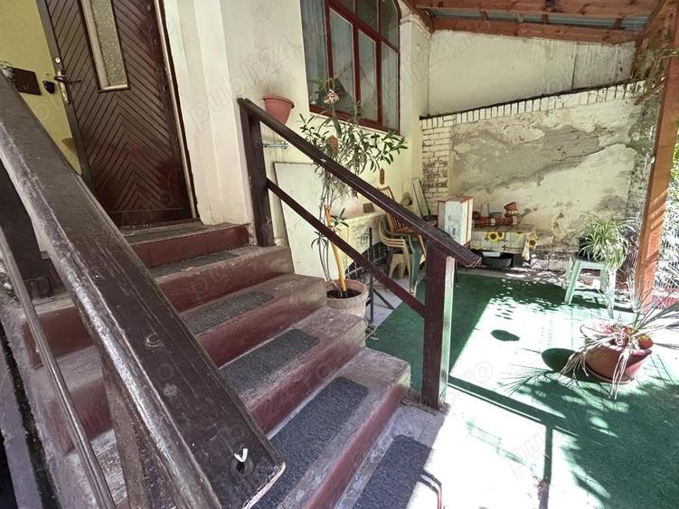 Vand apart.2 camere central,parter inalt, str.Cozia,langa biserica Evrei si scoala gen.,st.114 mp. - 9