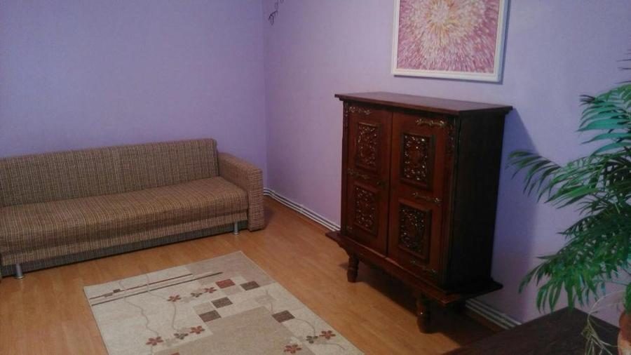 Închiriez garsonieră- 250 euro - 4