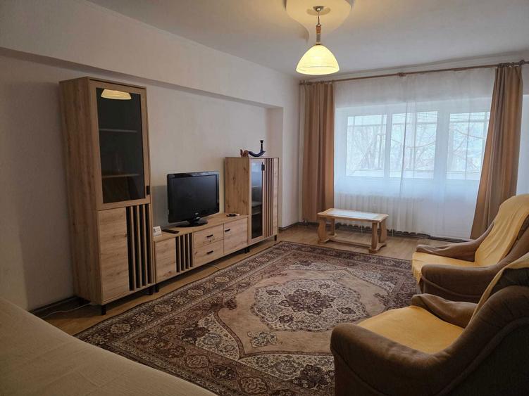 Inchiriez apartament 2 camere Nicolina - CUG - 1