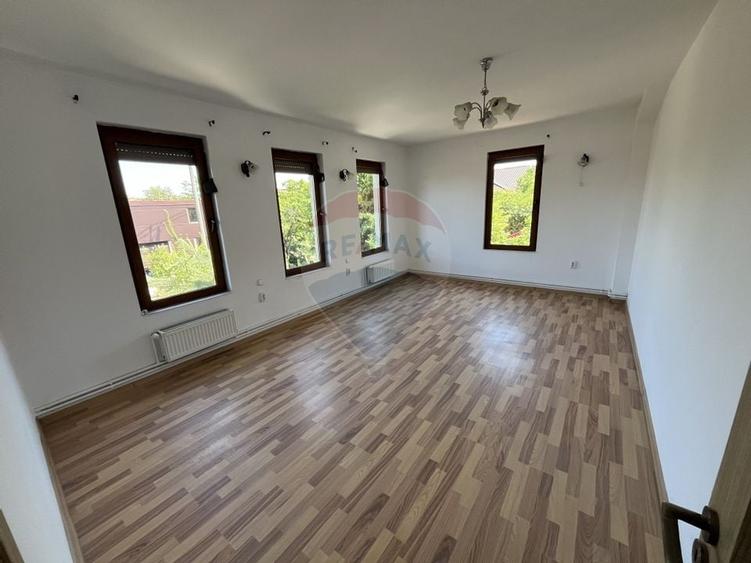 Casă cu 6 camere de vânzare în Pitești - 3