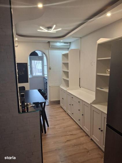 Apartament cu 3 camere decomandat în Aradului
