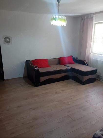 Inchiriez apartament 2 camere, parter, zona Visoi. - 1