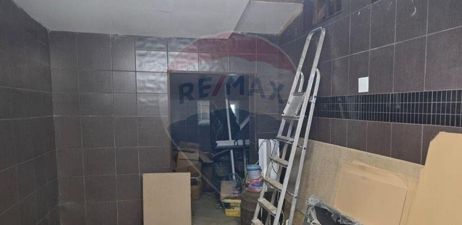 Casa / Vila cu 6 camere de vanzare - 3