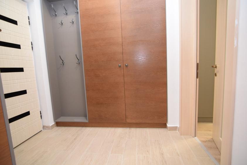 Mini Penthouse, living cu bucatarie openspace + 2 dormitoare - 8