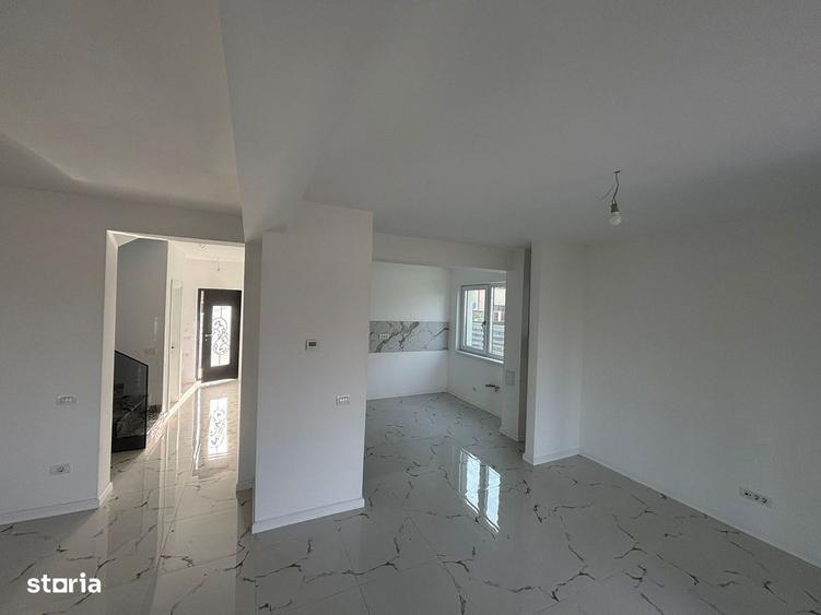 Vila moderna cu teren generos in Corbeanca langa Paradisul Verde - 5