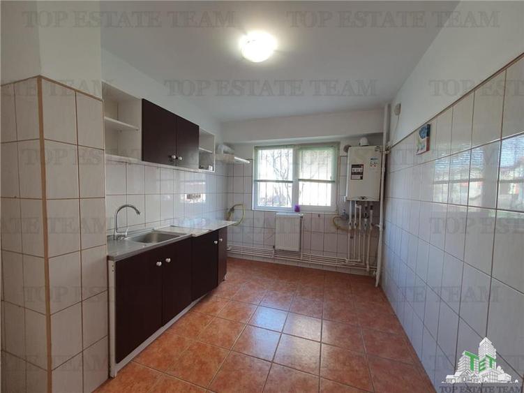 Inchiriez 2 camere nemobilat parter inalt Casa de Cultura CONSTANTA - 7