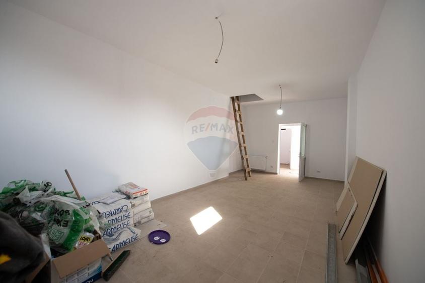 Spatiu comercial de inchiriat 186mp Bragadiru str Neamului Leroy - 8
