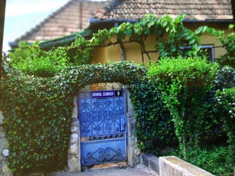 Casa de vanzare centru bai