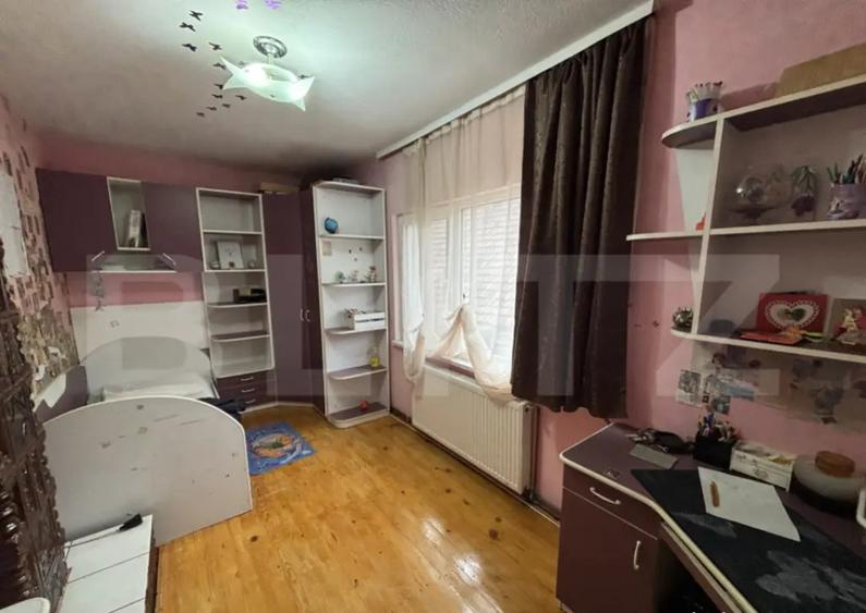 Casa de vanzare, 98 mp, zona Centru - 5