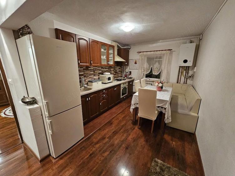 Proprietar inchiriez apartament 3 cam zona Bucovinei - 8