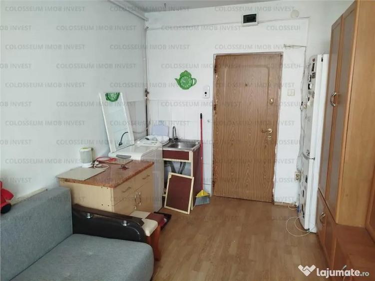 COLOSSEUM: Camera Ct termica mobilata utilata Piata Astra.. - 4