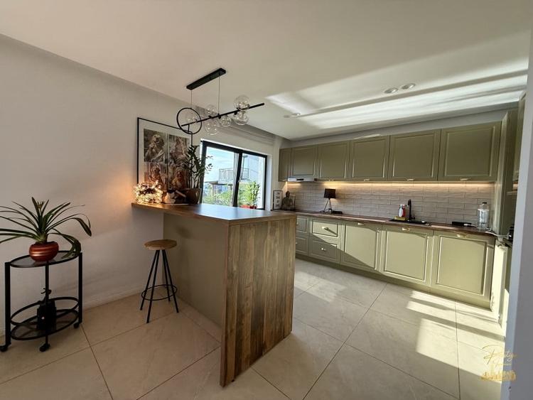 Casa de lux cu 4 camere si piscina de vanzare in Dezmir - Cluj - 16