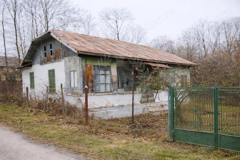 TEREN//CASA BATRANEASCA //SLANIC PRAHOVA - 2
