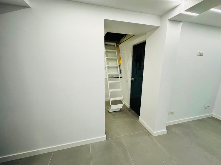 Spațiu comercial -  NOU  amenajat  în zona pietonala - Bd Decebal - 10