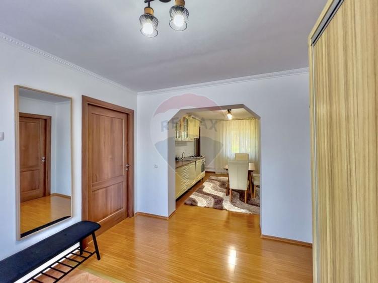 Casa cu 3 camere si 1500mp teren de inchiriat in Faget - 10