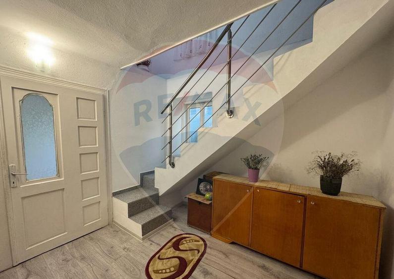 Casa / Vila cu 7 camere de vanzare in zona Central - 2